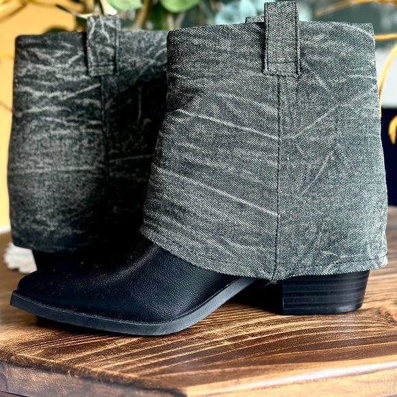 NWT Black and Denim Fold Over Pull-On Western Ankle Boots - Picture 3 of 8